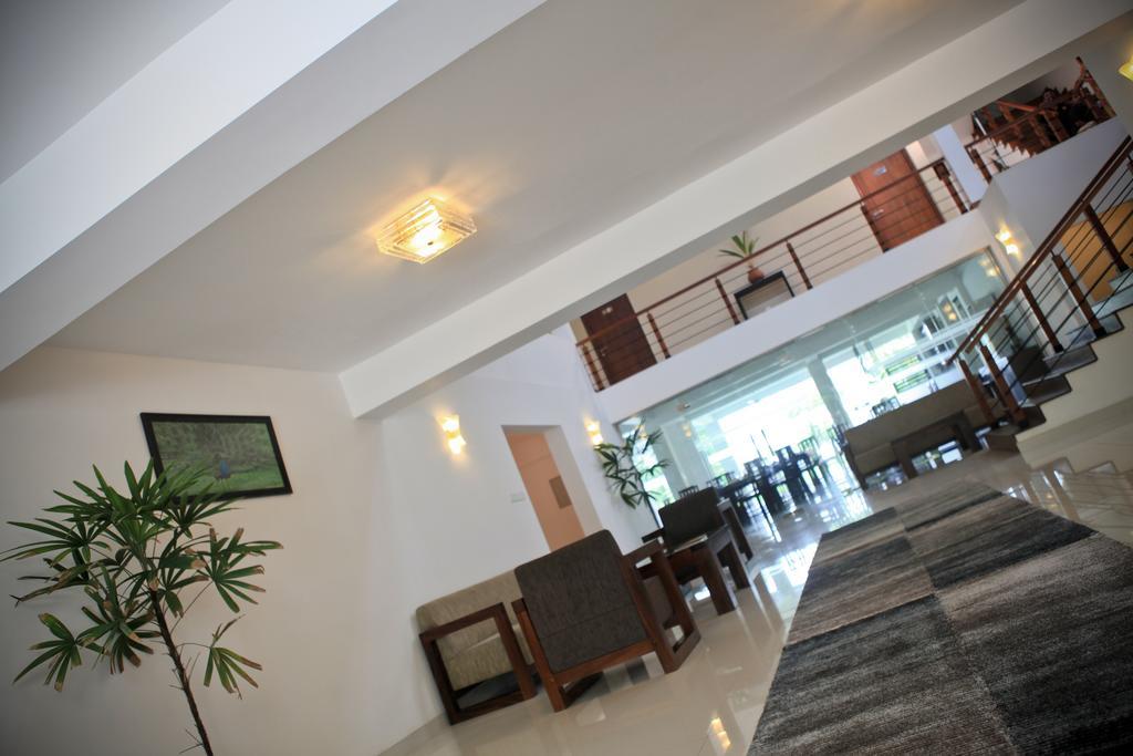 Lavendish Okrin Hotel Катарагама Экстерьер фото