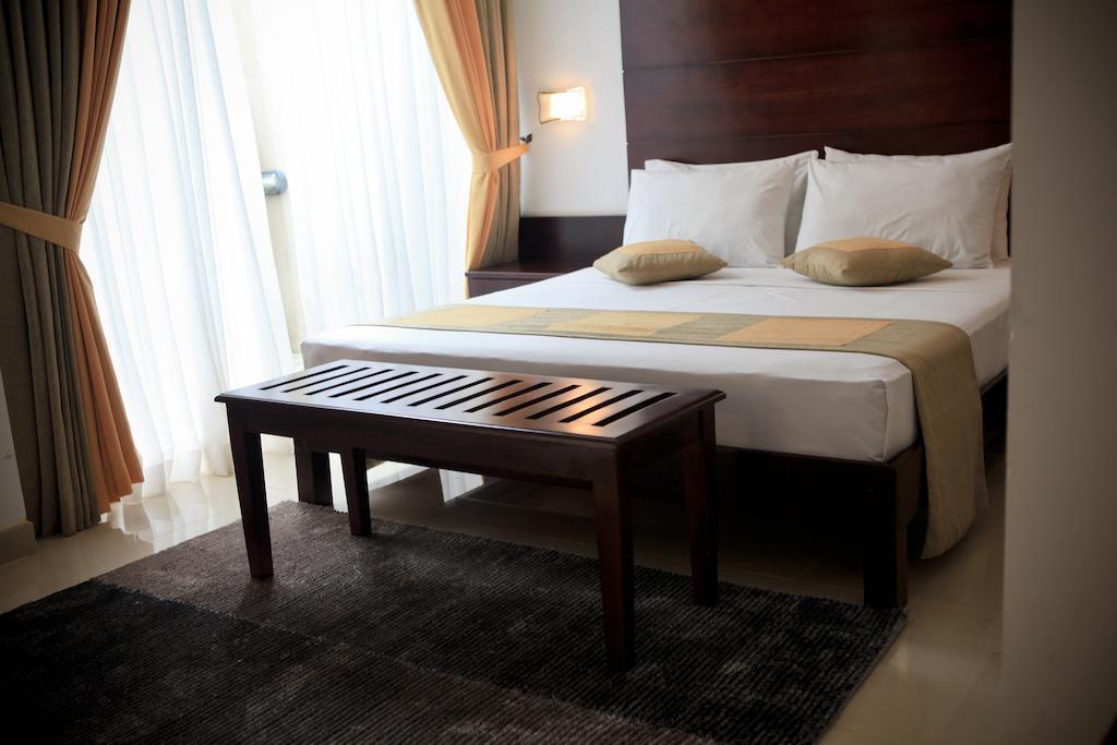 Lavendish Okrin Hotel Катарагама Номер фото