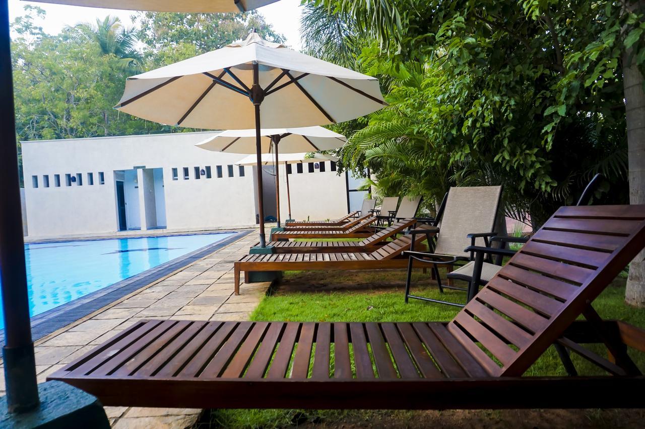 Lavendish Okrin Hotel Катарагама Экстерьер фото
