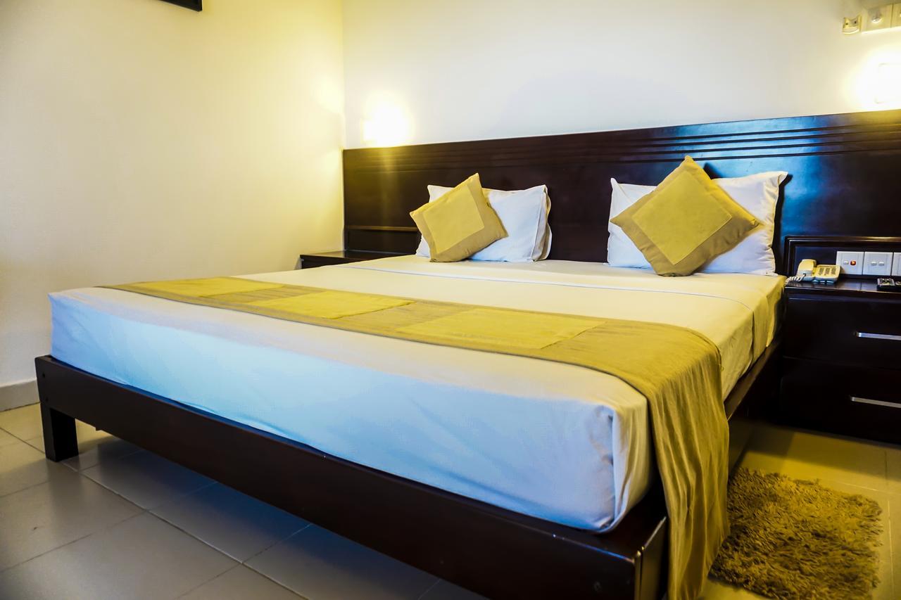 Lavendish Okrin Hotel Катарагама Экстерьер фото