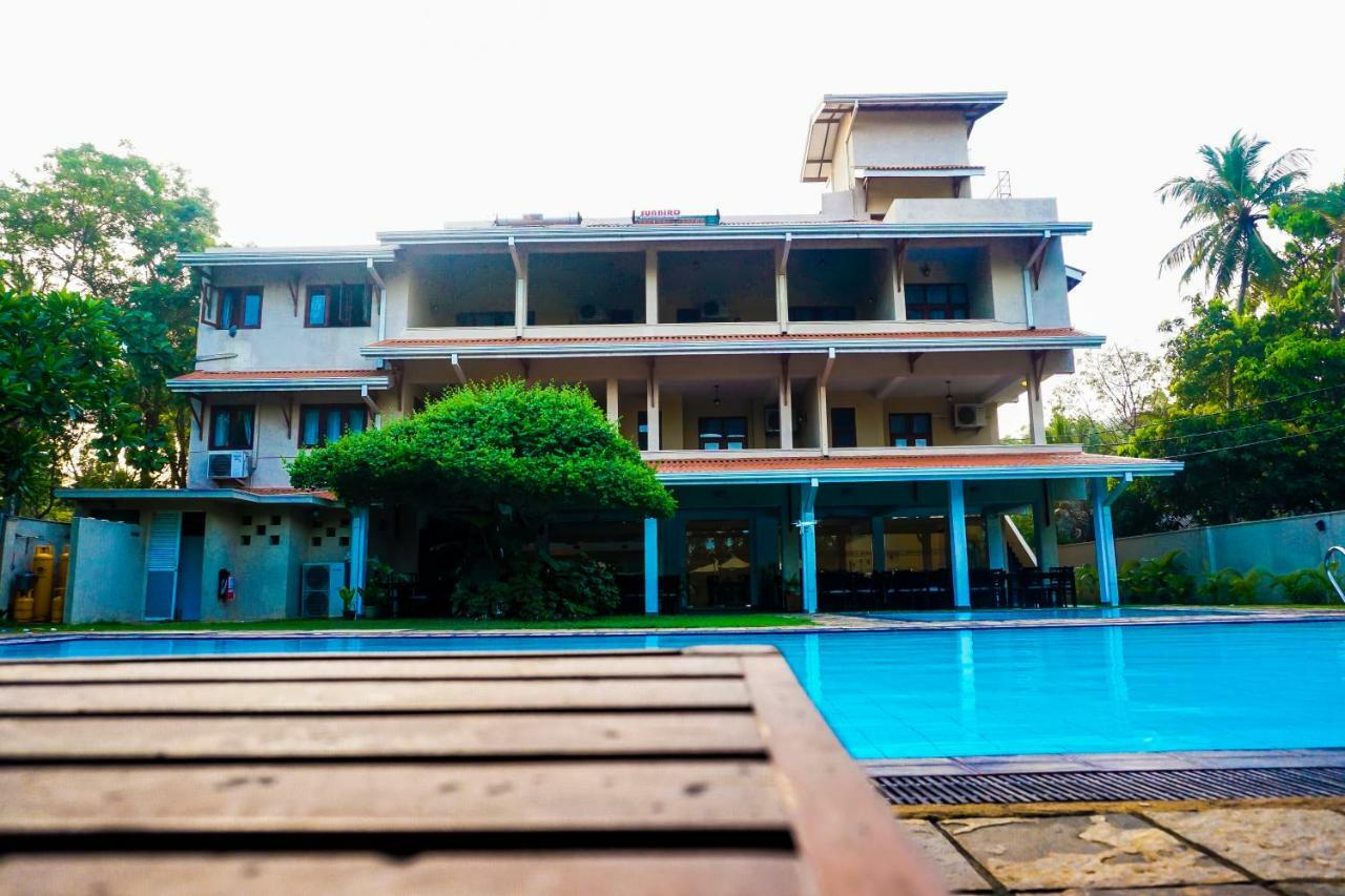 Lavendish Okrin Hotel Катарагама Экстерьер фото