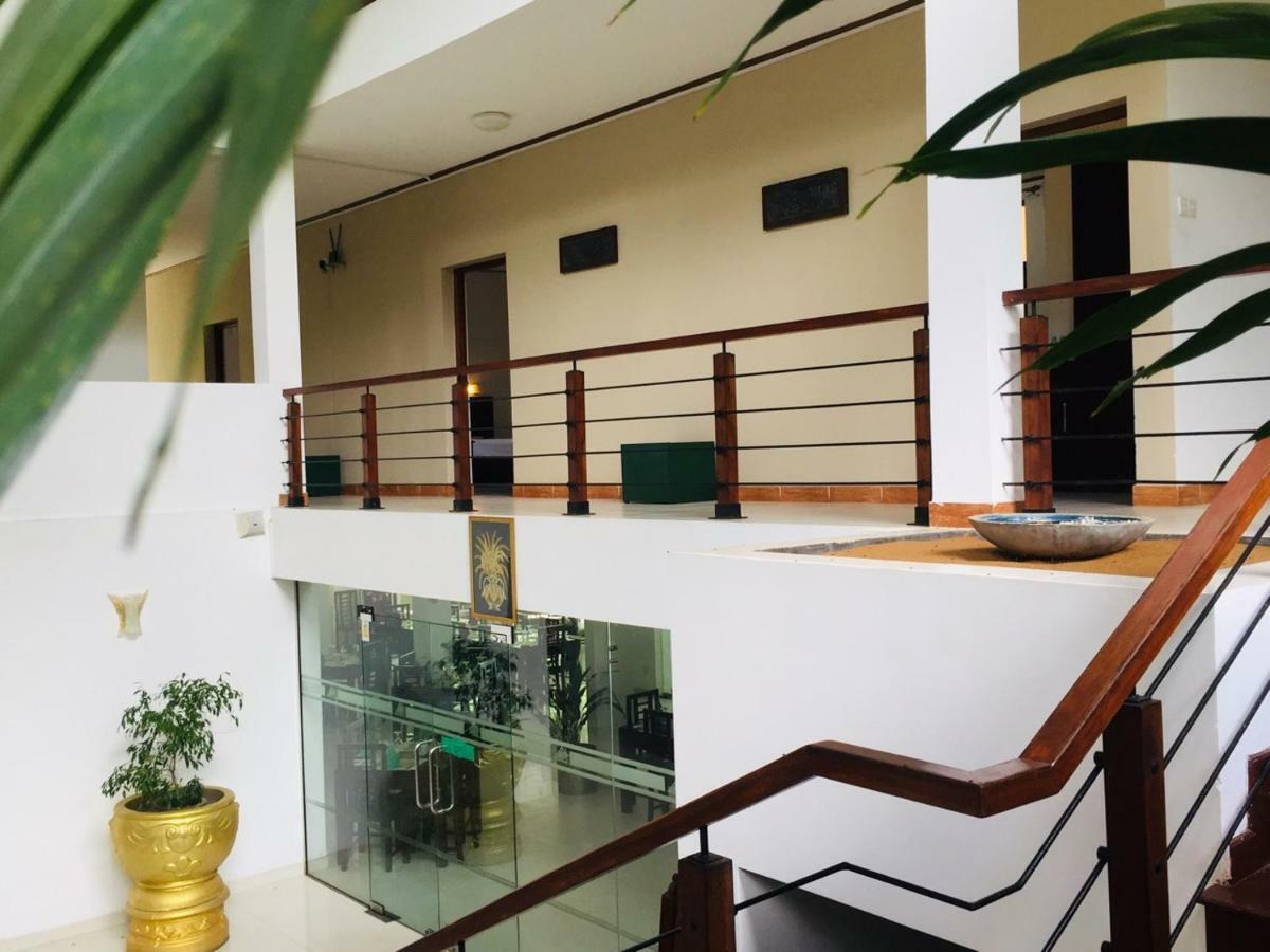 Lavendish Okrin Hotel Катарагама Экстерьер фото